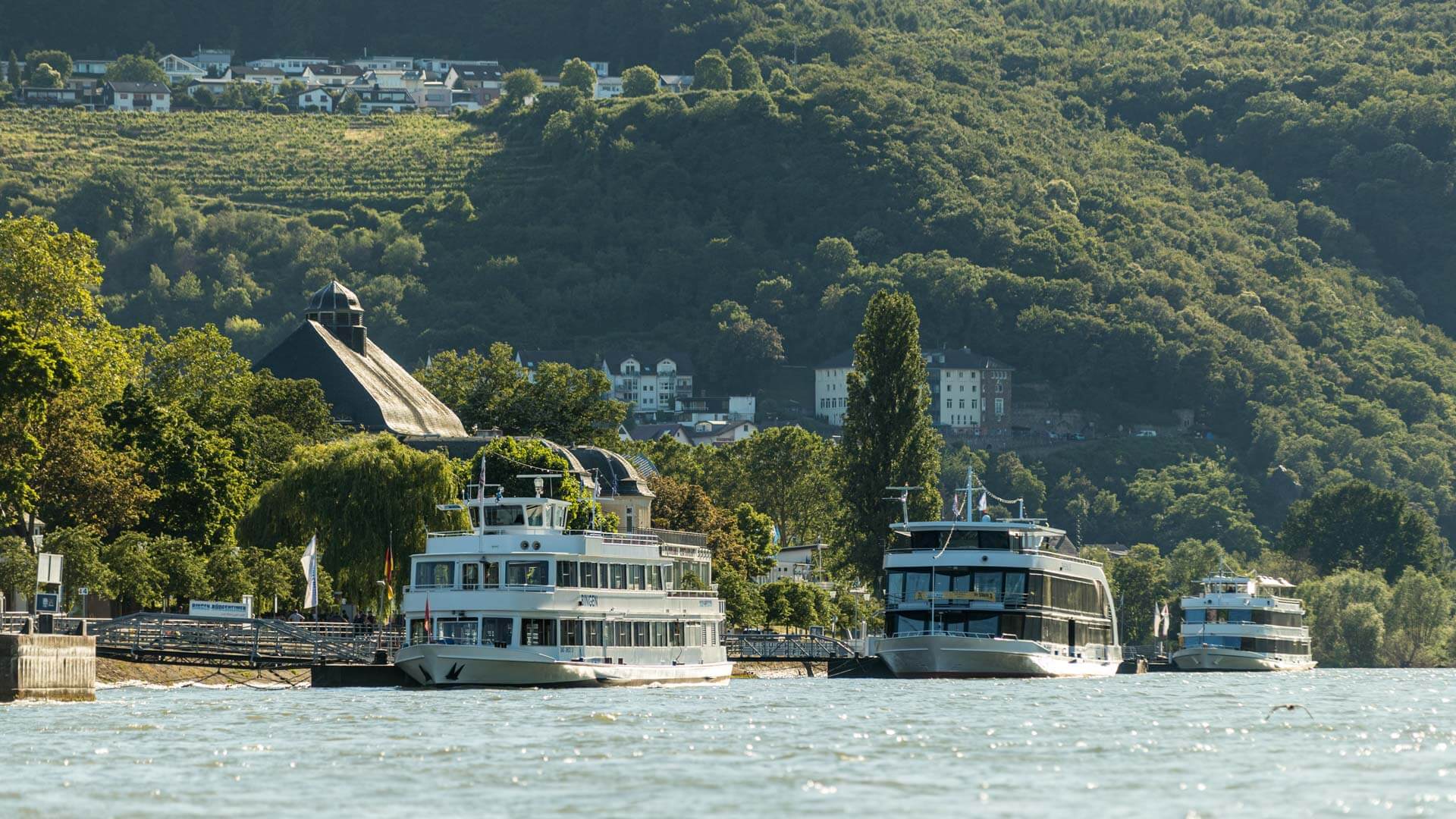 Buchen Sie Ihre Schifffahrt auf dem Rhein mit Startpunkt in Bingen